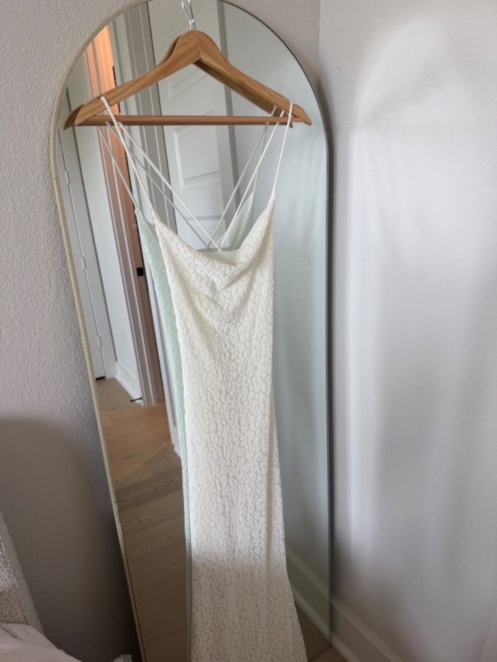 Grace Jacob Luna Shimmer Maxi Dress White Open Back - Picture 3 of 5